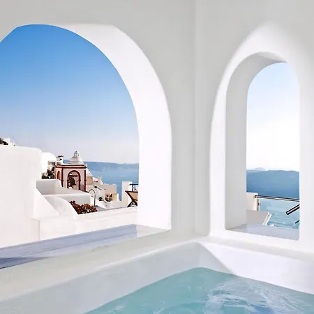 Venetian-style Santorini 1 Bedroom Astroglia Beautiful Caldera Sea Views Private Jacuzzi Fira (Santorini)