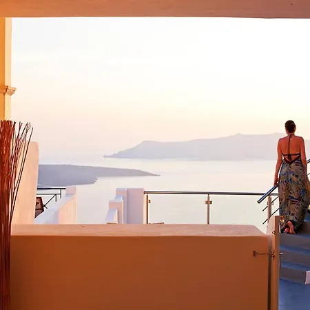Villa Venetian-style Santorini 1 Bedroom Astroglia Beautiful Caldera Sea Views Private Jacuzzi Fira (Santorini)
