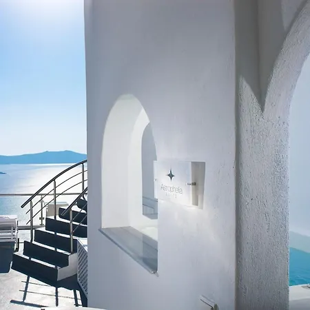 Venetian-style Santorini 1 Bedroom Astroglia Beautiful Caldera Sea Views Private Jacuzzi