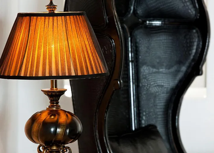 Venetian-style Santorini 1 Bedroom Astroglia Beautiful